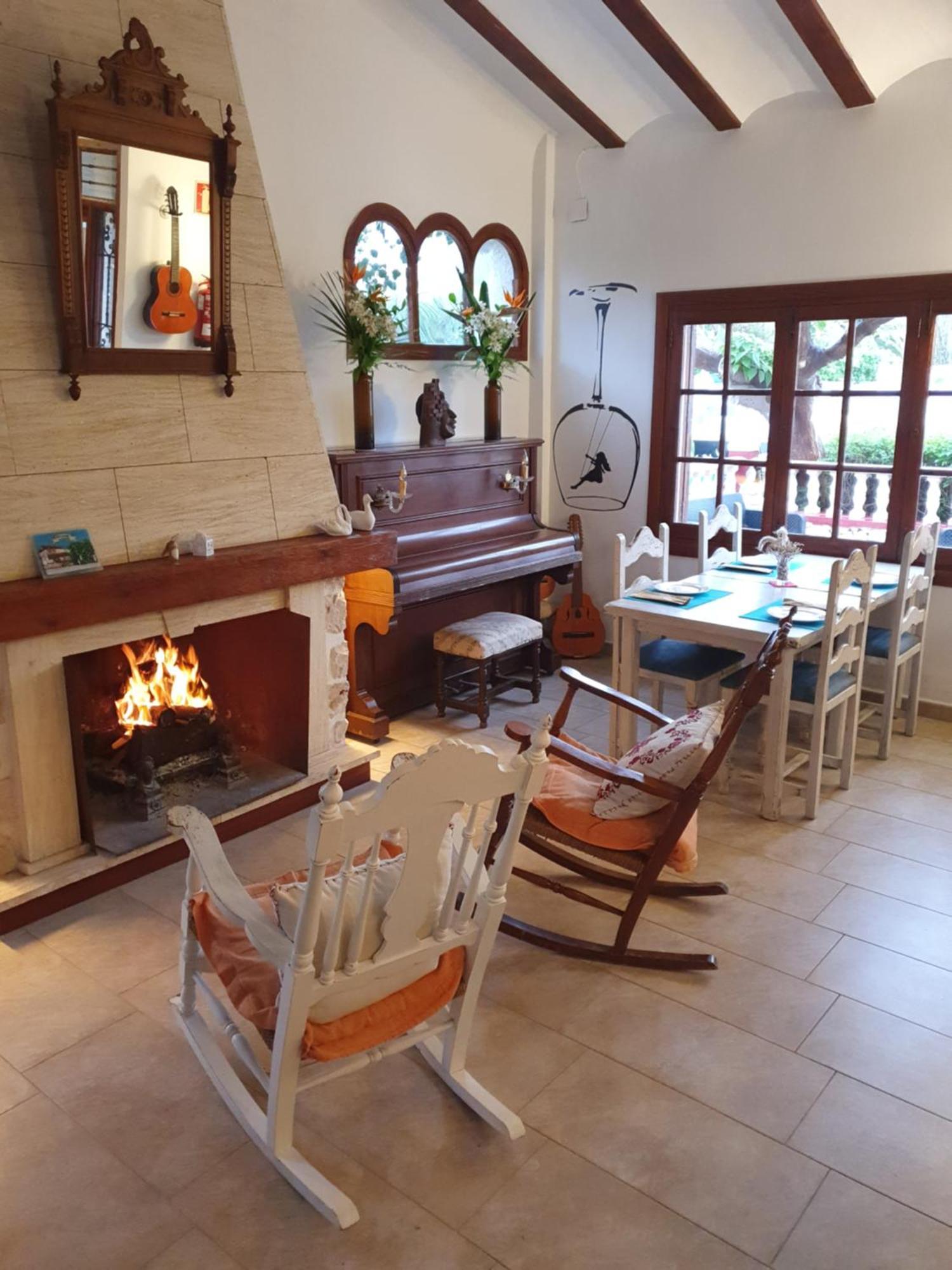 Hostal Mi Campana Денія Екстер'єр фото