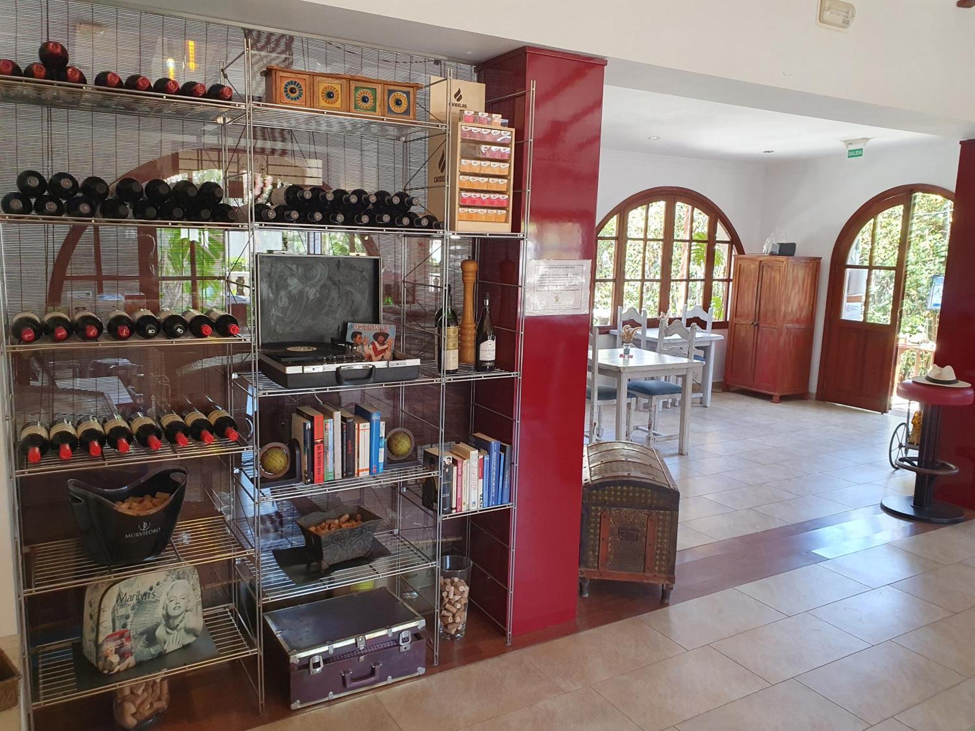 Hostal Mi Campana Денія Екстер'єр фото