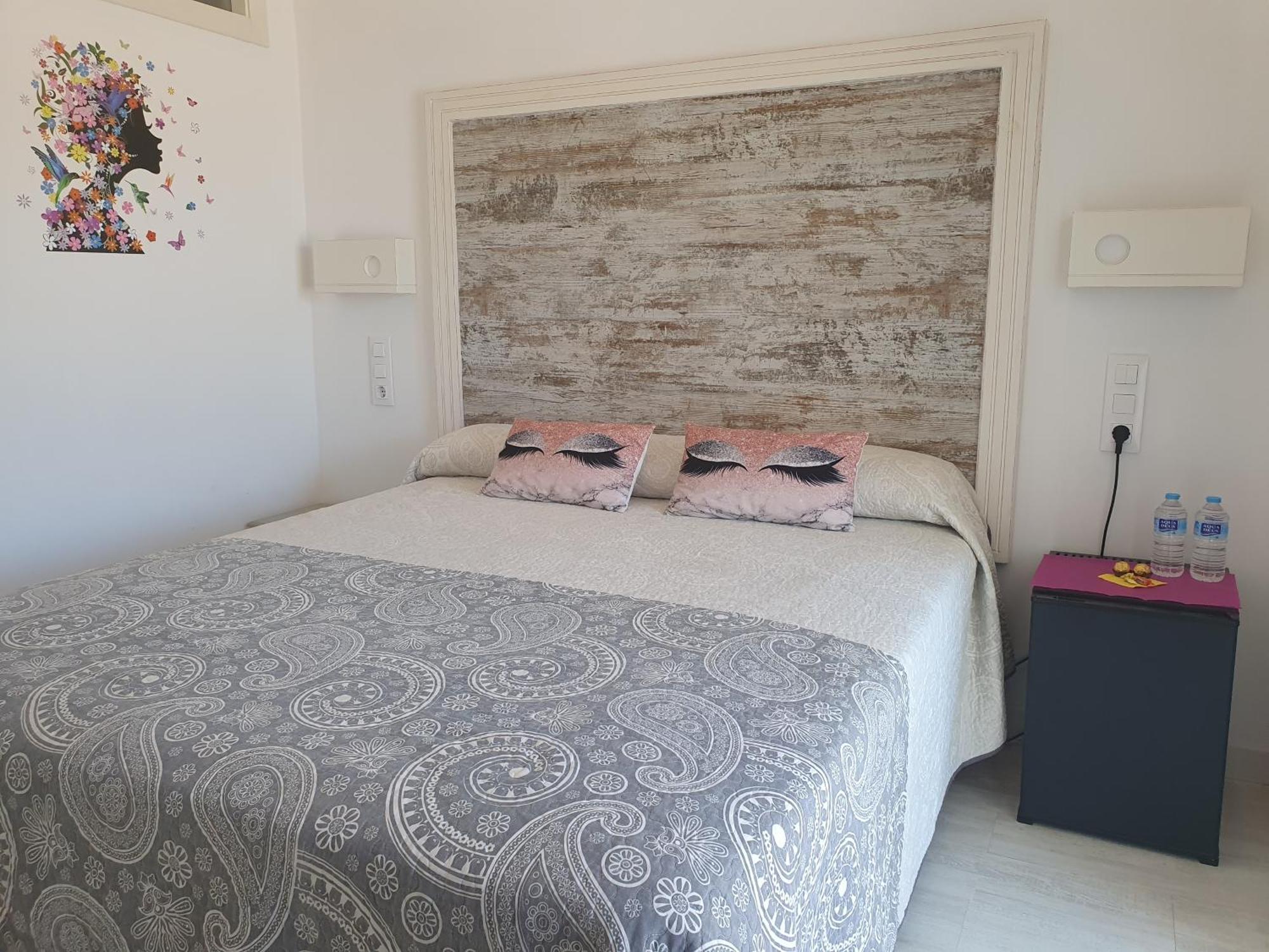 Hostal Mi Campana Денія Екстер'єр фото