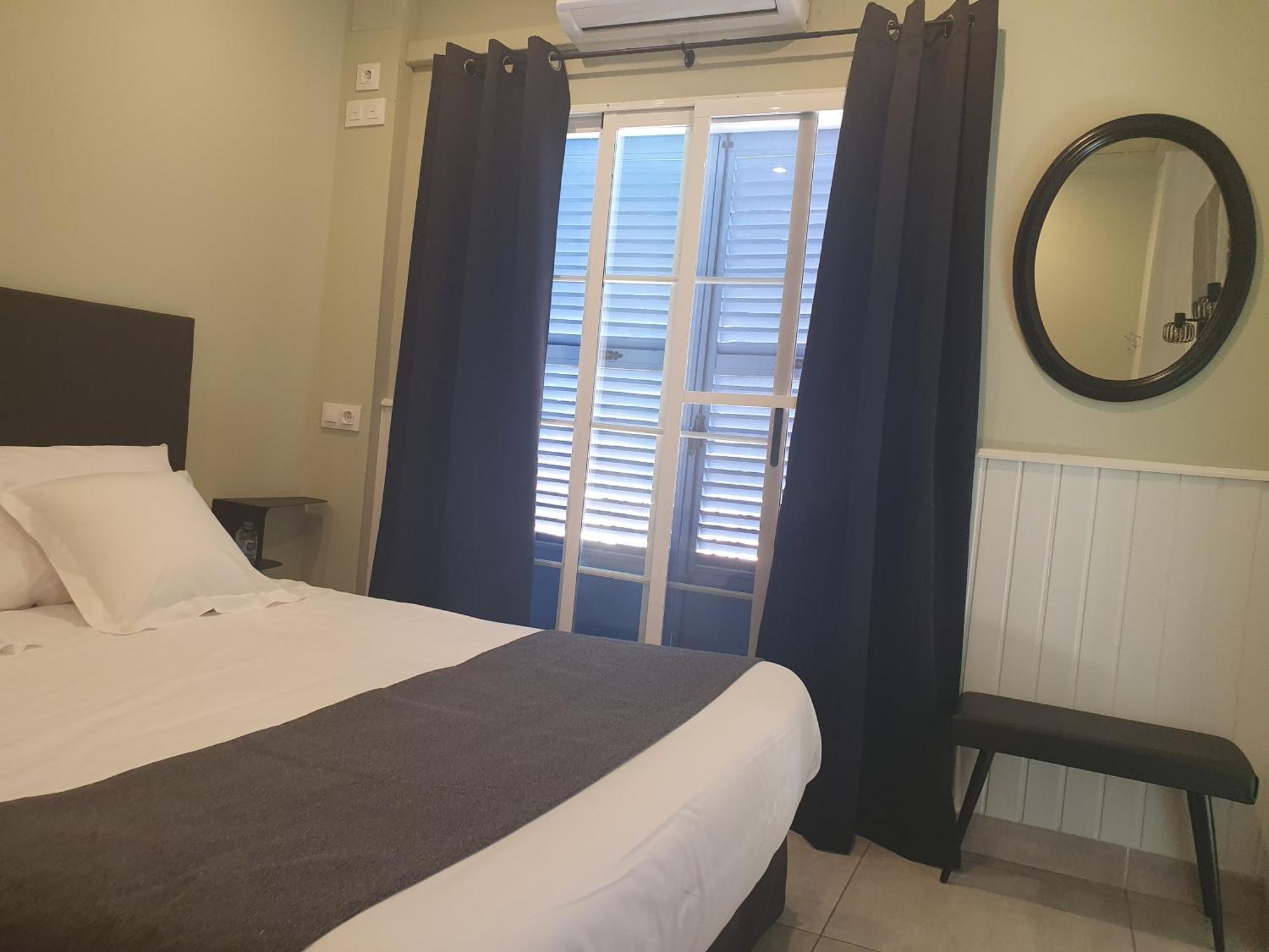 Hostal Mi Campana Денія Екстер'єр фото